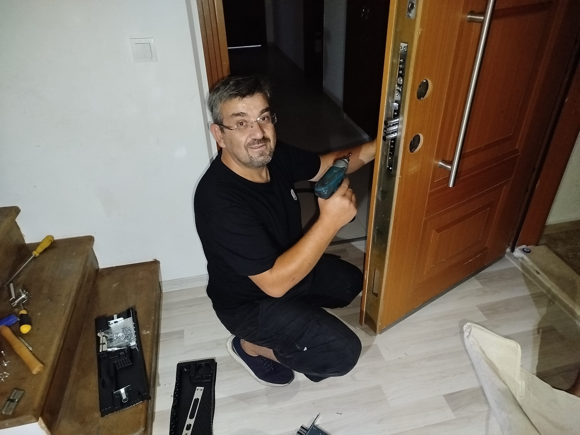 Velibaba Ev ve Ofis Kapı Açma